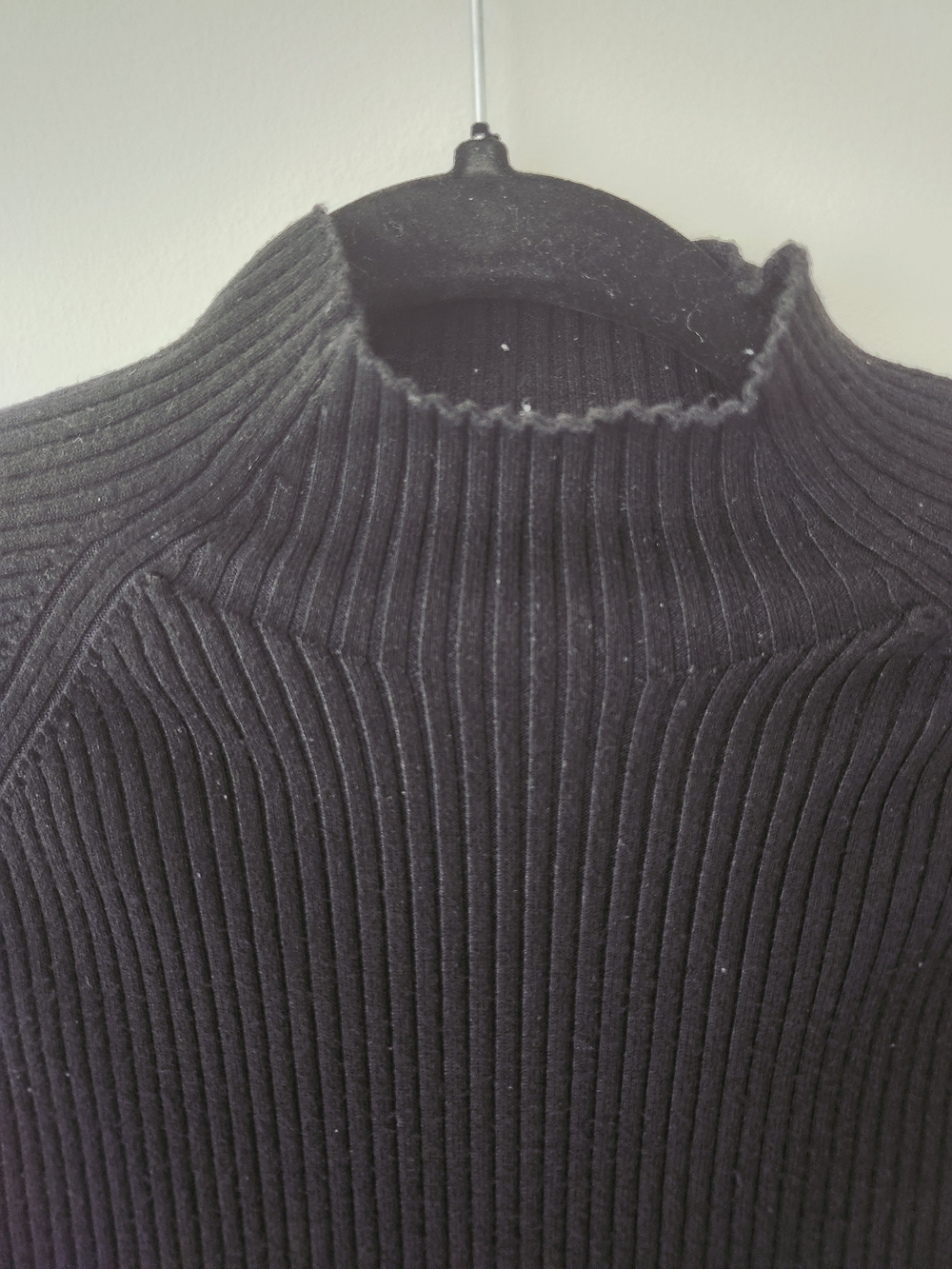 ARITZIA WILFRED Black Ribbed Long-Sleeve Bodycon Dress - Picture 8 of 10